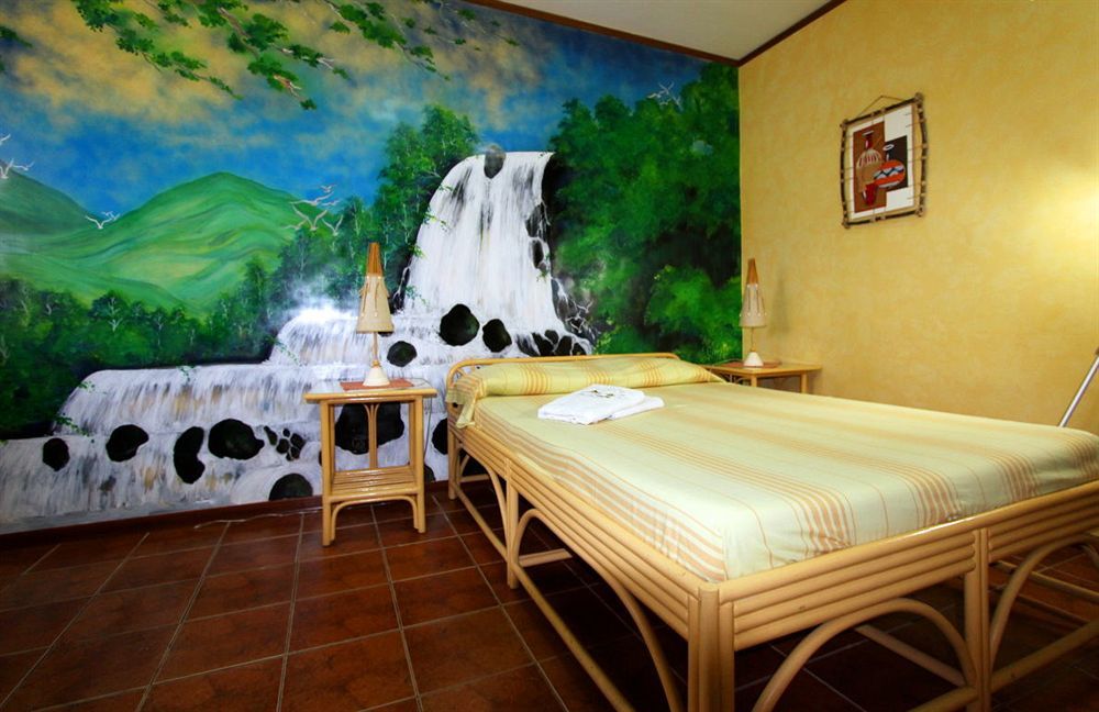 Parrot Paradise Resort Boljoon Екстер'єр фото