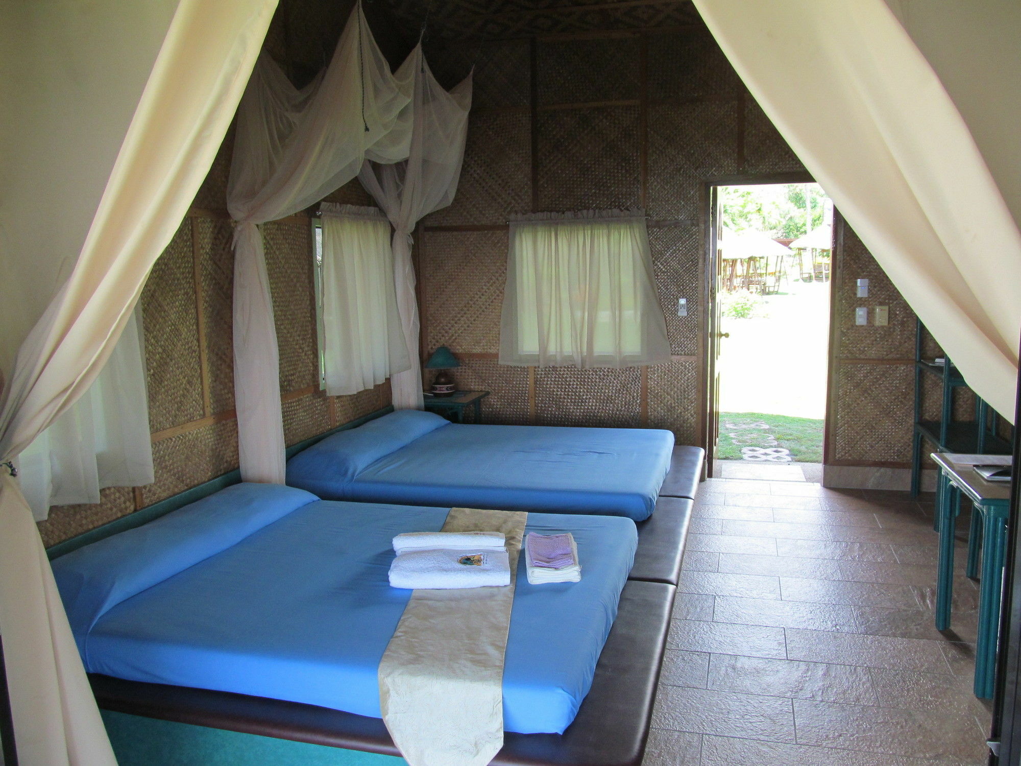 Parrot Paradise Resort Boljoon Екстер'єр фото