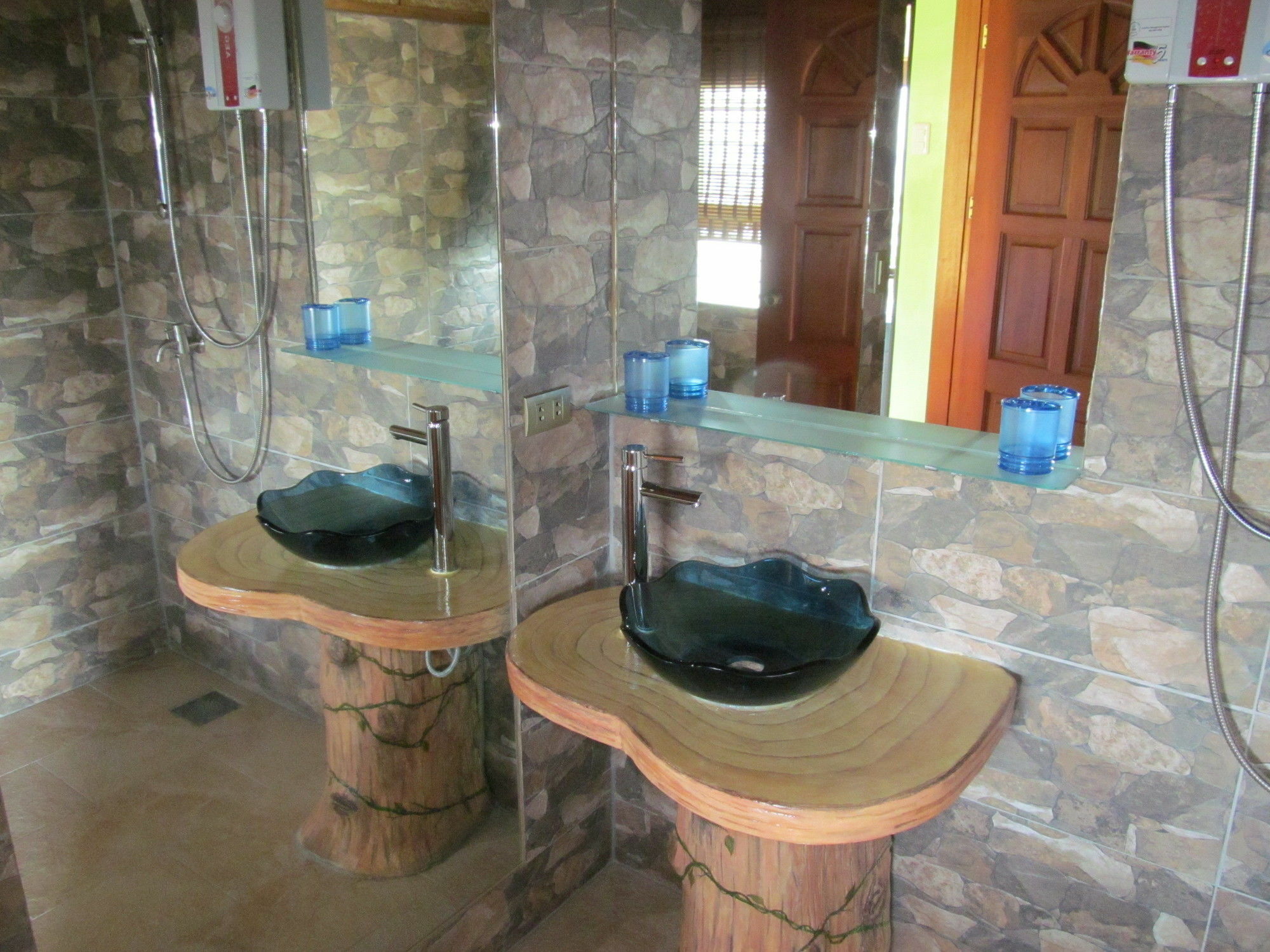 Parrot Paradise Resort Boljoon Екстер'єр фото